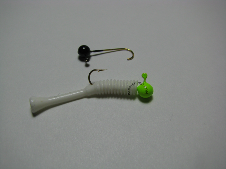 How to remove paint from the eyelet of a Jig Head PANFISHPRO®